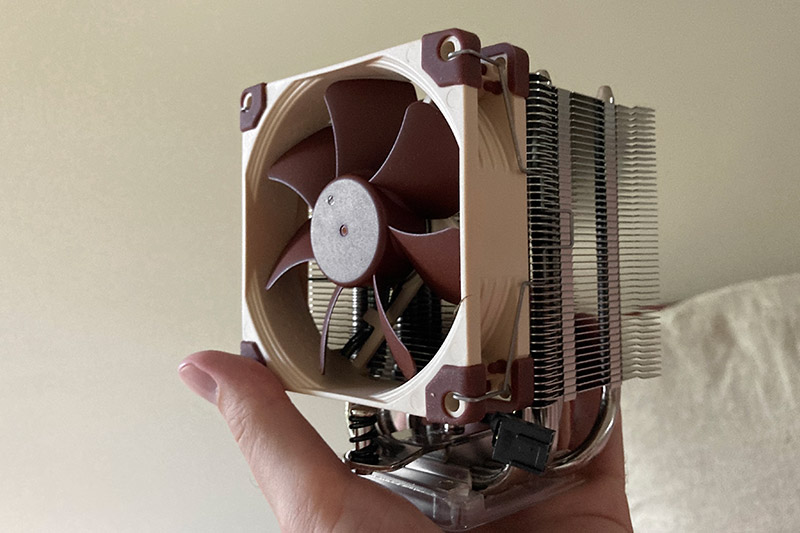 The Noctua NH-U9S little-but-heavy-and-efficient CPU cooler.